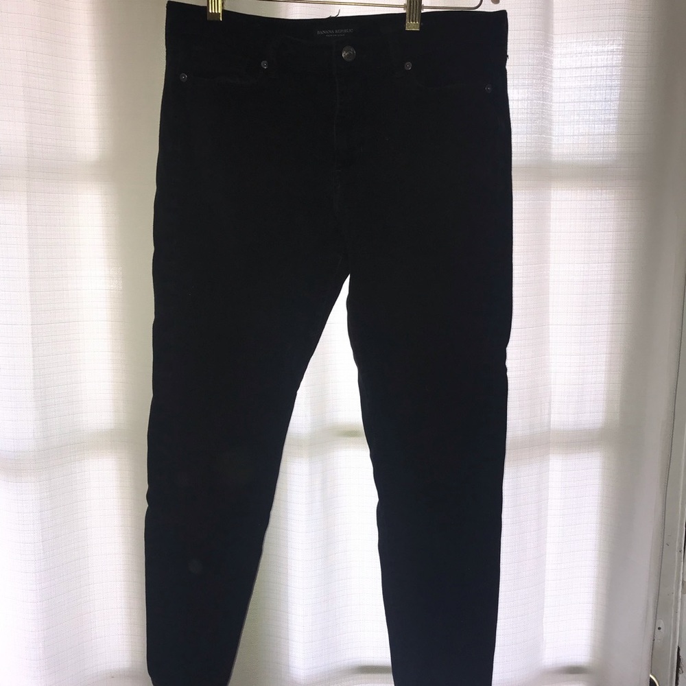 BANANA REPUBLIC BLACK SKINNY JEANS